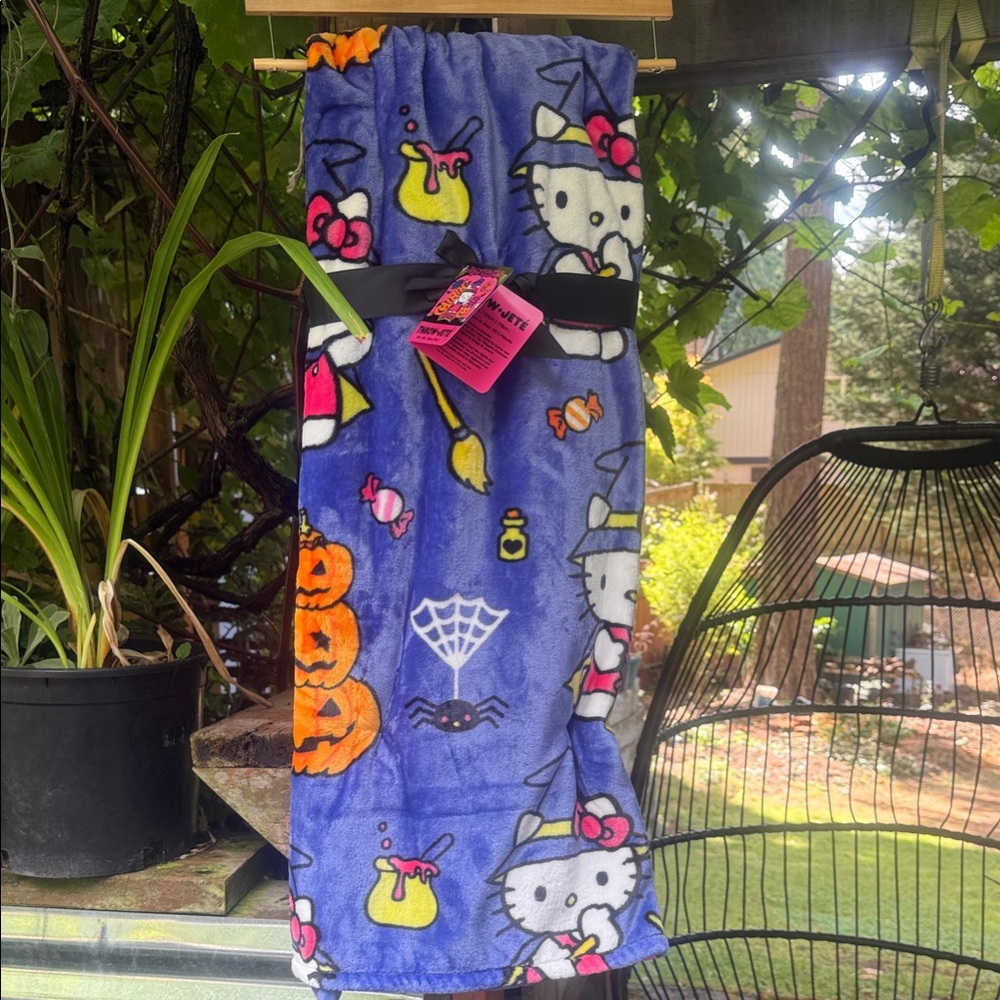 Hello Kitty Blue and Orange Blanket